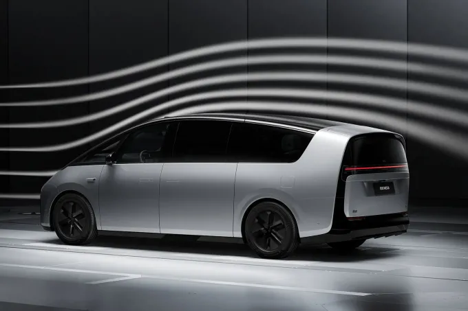 5 deuren elektrische 7 zitplaatsen MPV 700 km lange afstand MPV EV Car Lixiang Mega 3